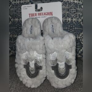 True Religion Women's Silver and Gray Fuzzy Slippers. Item J820-25. Size XL.